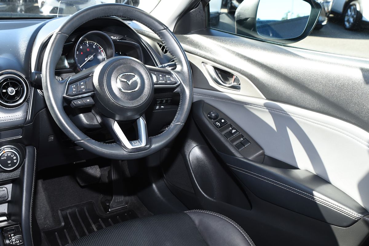 2022 Mazda CX-3 sTouring DK