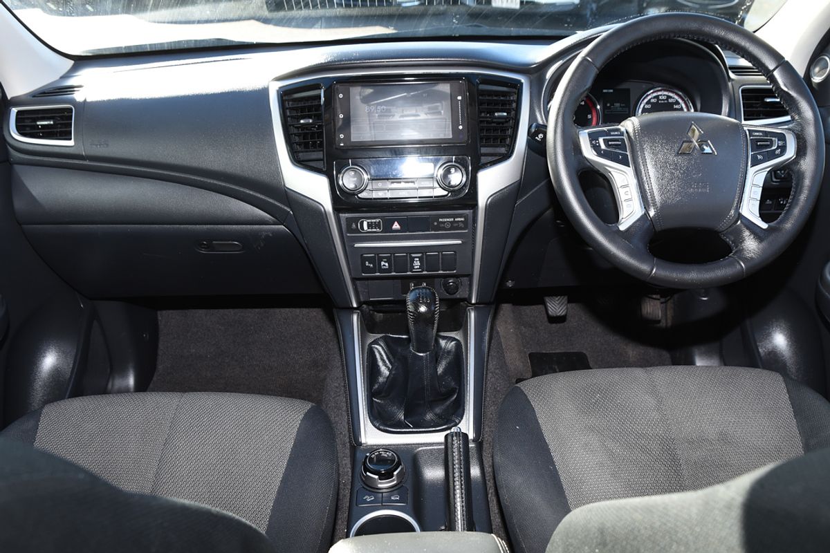 2022 Mitsubishi Triton GLS MR 4X4