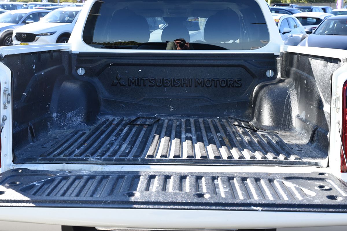 2022 Mitsubishi Triton GLS MR 4X4