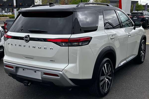 2024 Nissan Pathfinder Ti-L R53