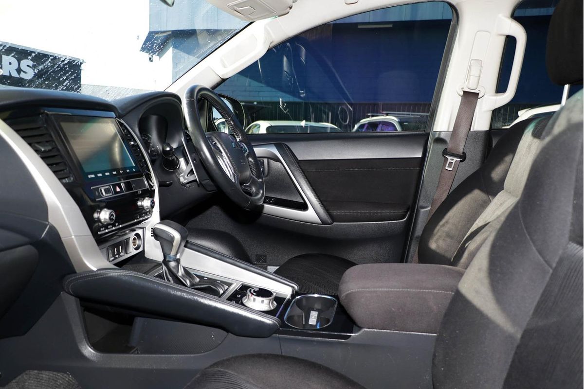 2021 Mitsubishi Pajero Sport GLX QF