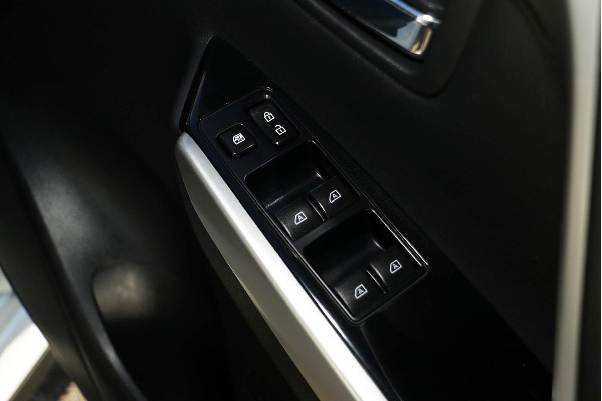 2021 Mitsubishi Pajero Sport GLX QF