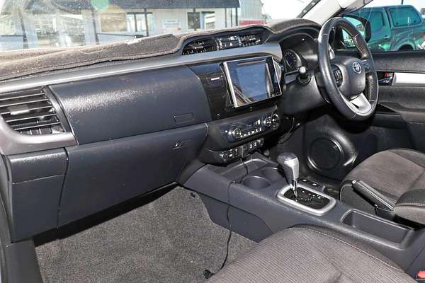 2016 Toyota Hilux SR GUN126R 4X4
