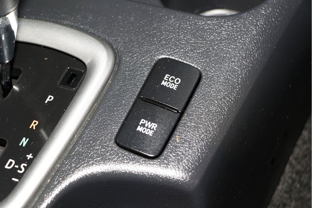 2016 Toyota Hilux SR GUN126R 4X4
