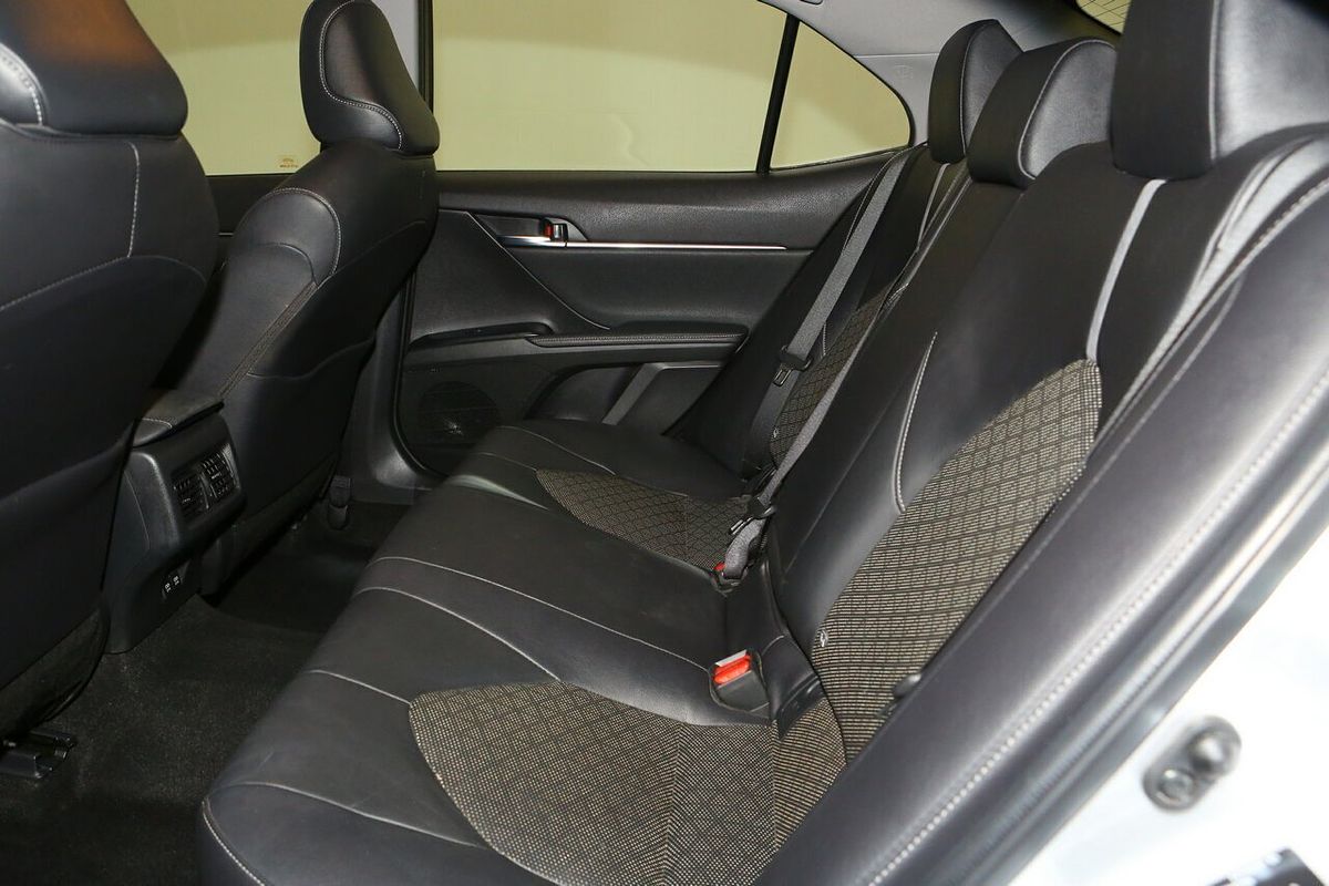 2021 Toyota Camry SX GSV70R