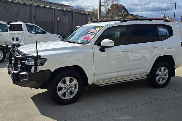 2022 Toyota Landcruiser GXL FJA300R