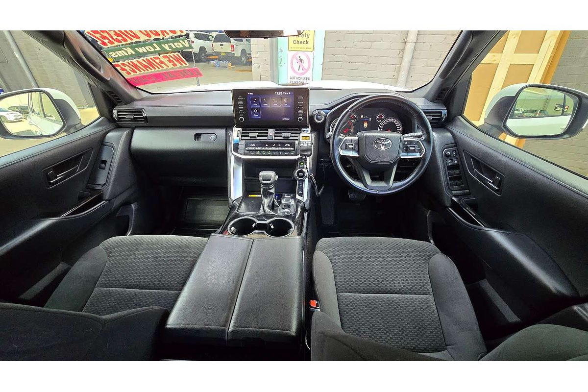 2022 Toyota Landcruiser GXL FJA300R
