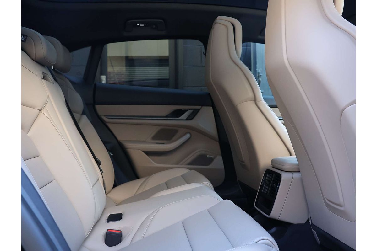 2024 Porsche Taycan 4 Y1B II