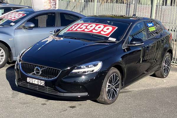 2016 Volvo V40 D2 Momentum M MY17