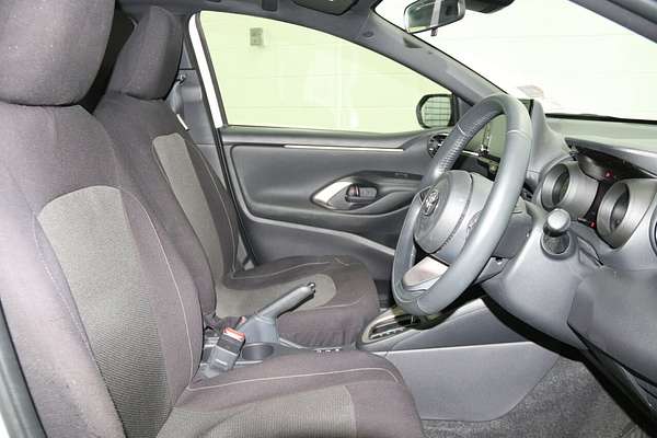 2022 Toyota Yaris SX Hybrid MXPH10R