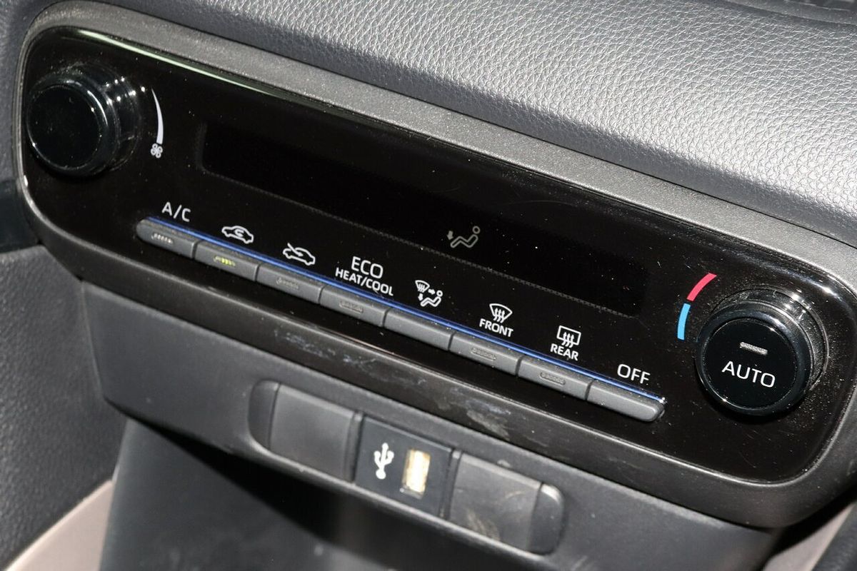 2022 Toyota Yaris SX Hybrid MXPH10R