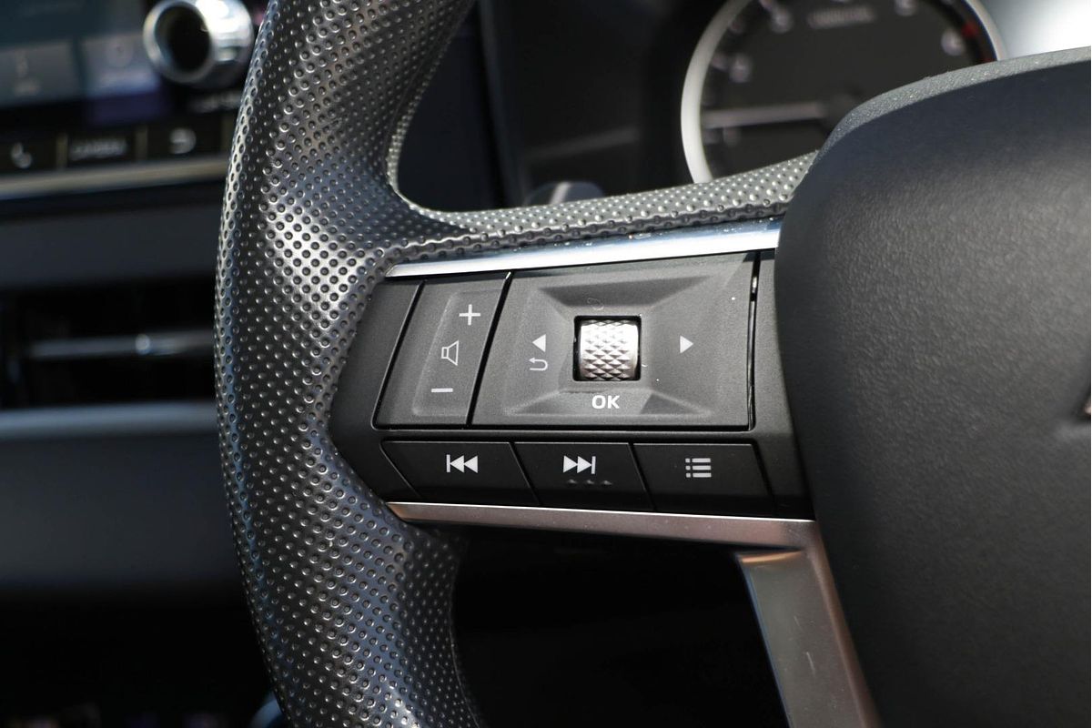 2025 Mitsubishi Outlander ES ZM