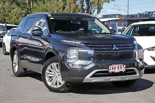 2024 Mitsubishi Outlander LS ZM