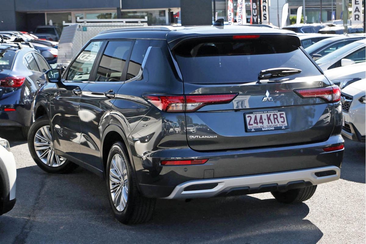 2024 Mitsubishi Outlander LS ZM
