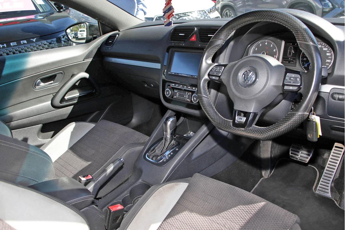 2011 Volkswagen Scirocco R 1S