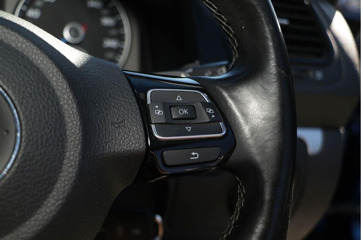 2011 Volkswagen Scirocco R 1S