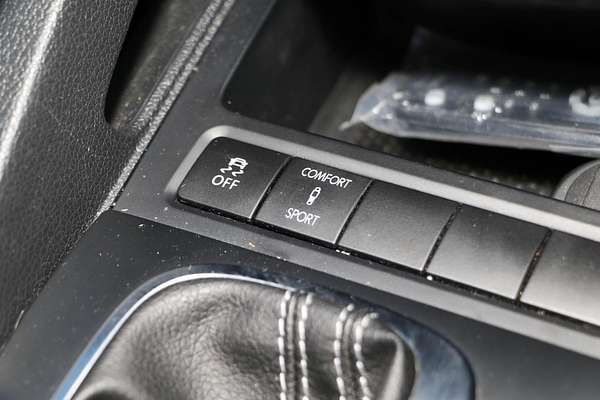 2011 Volkswagen Scirocco R 1S