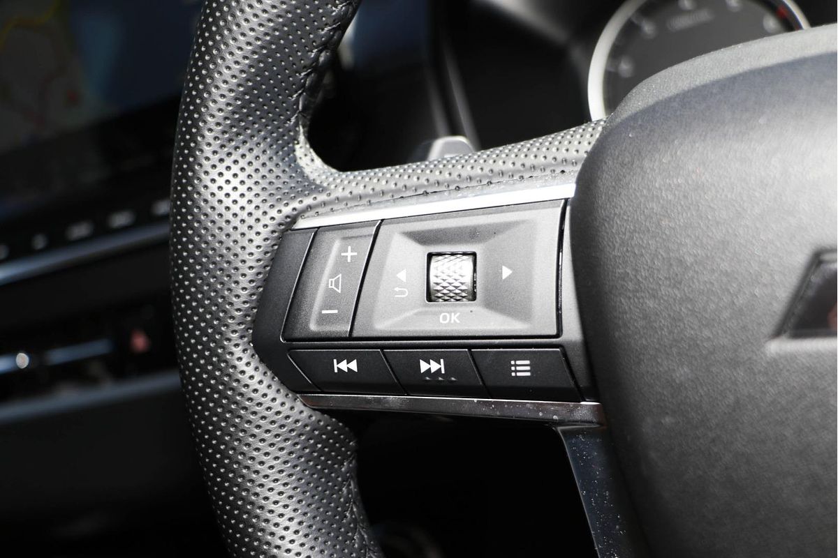 2024 Mitsubishi Outlander LS ZM