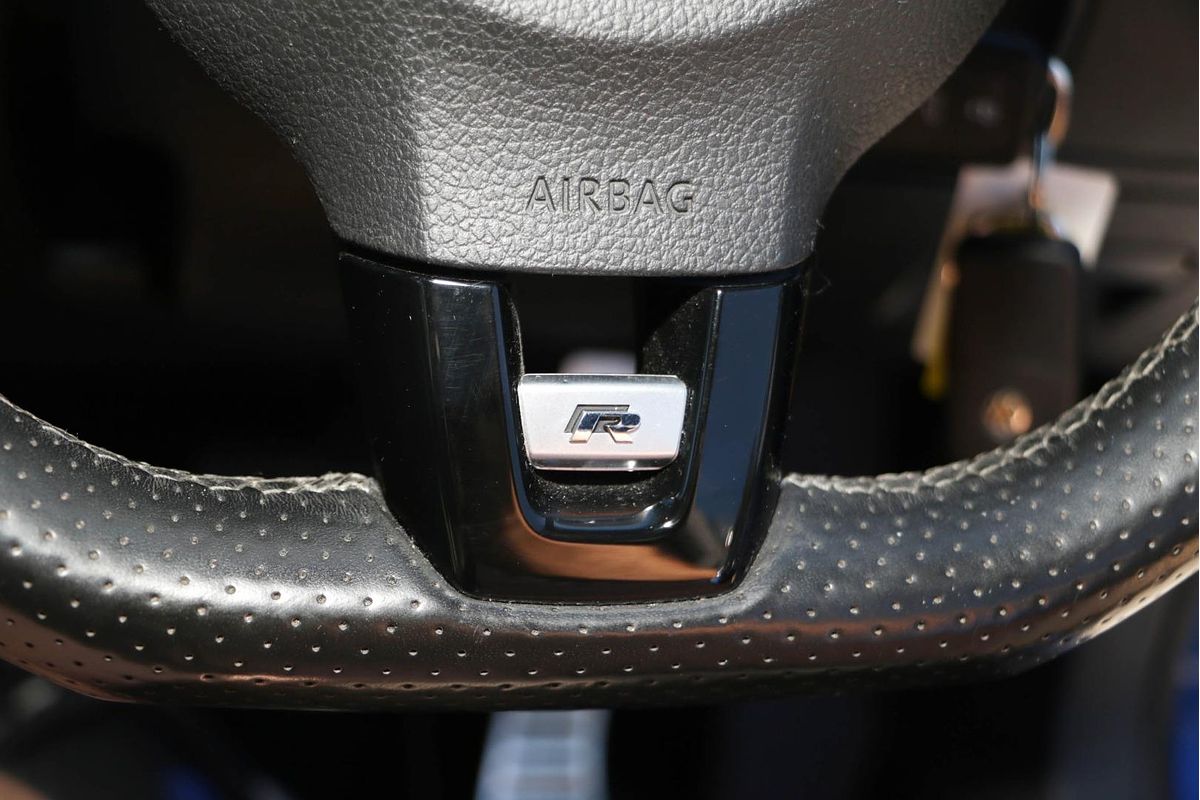 2011 Volkswagen Scirocco R 1S