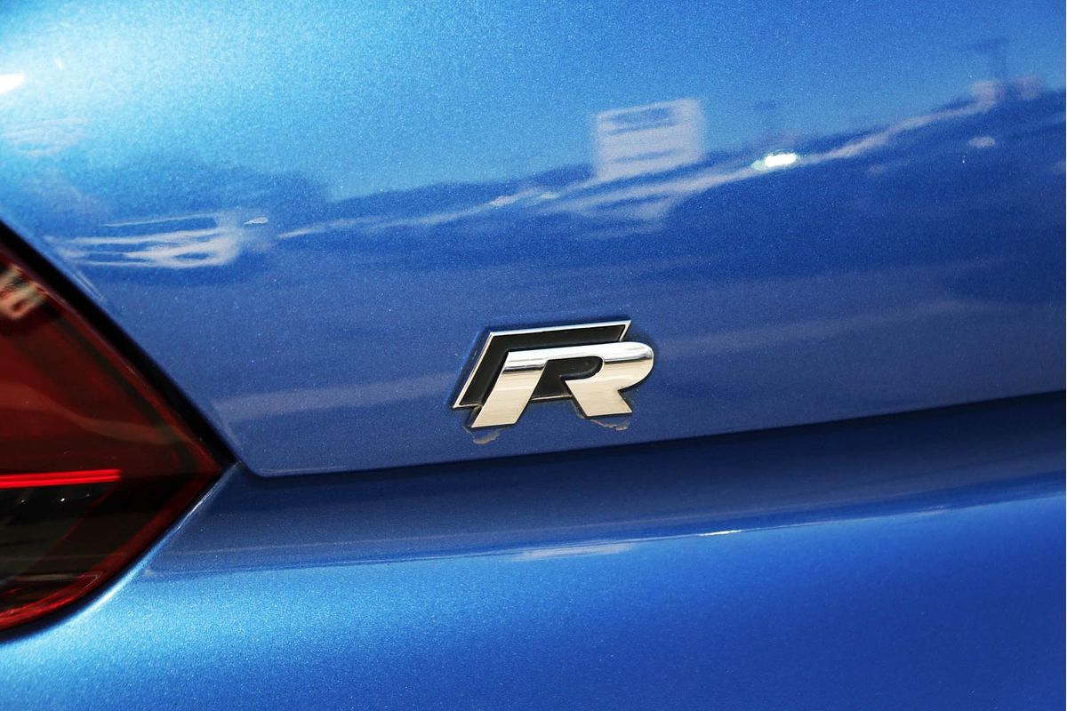 2011 Volkswagen Scirocco R 1S