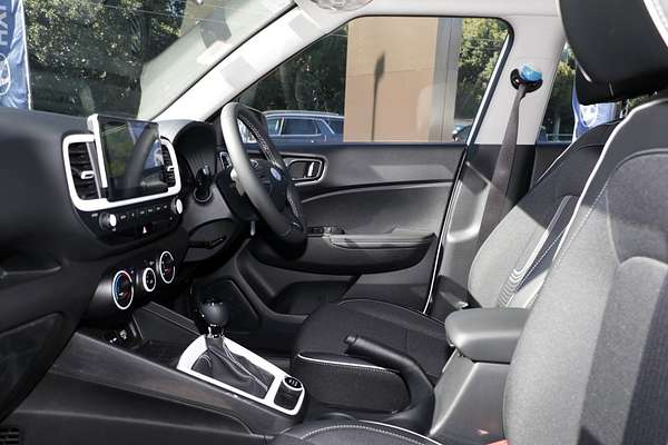 2025 Hyundai Venue Active QX.V5