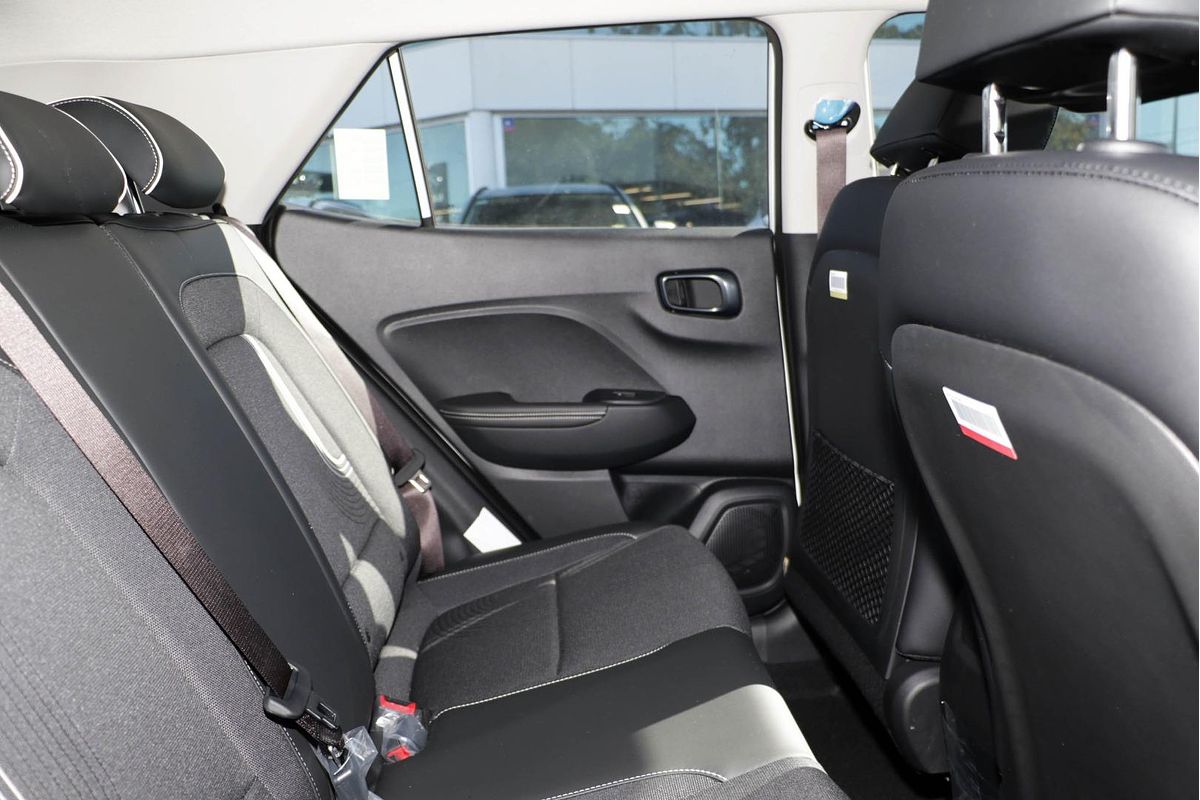 2025 Hyundai Venue Active QX.V5