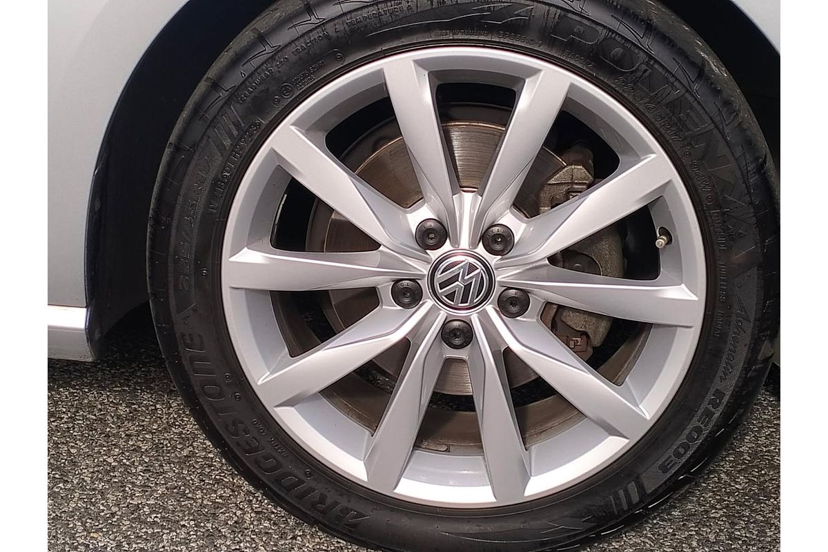 2013 Volkswagen Golf 103TSI Highline 7