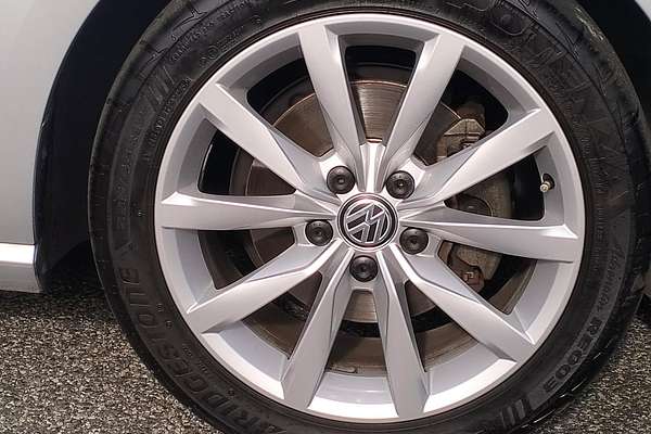 2013 Volkswagen Golf 103TSI Highline 7