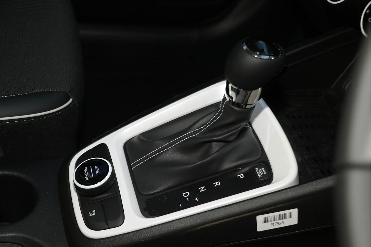 2025 Hyundai Venue Active QX.V5