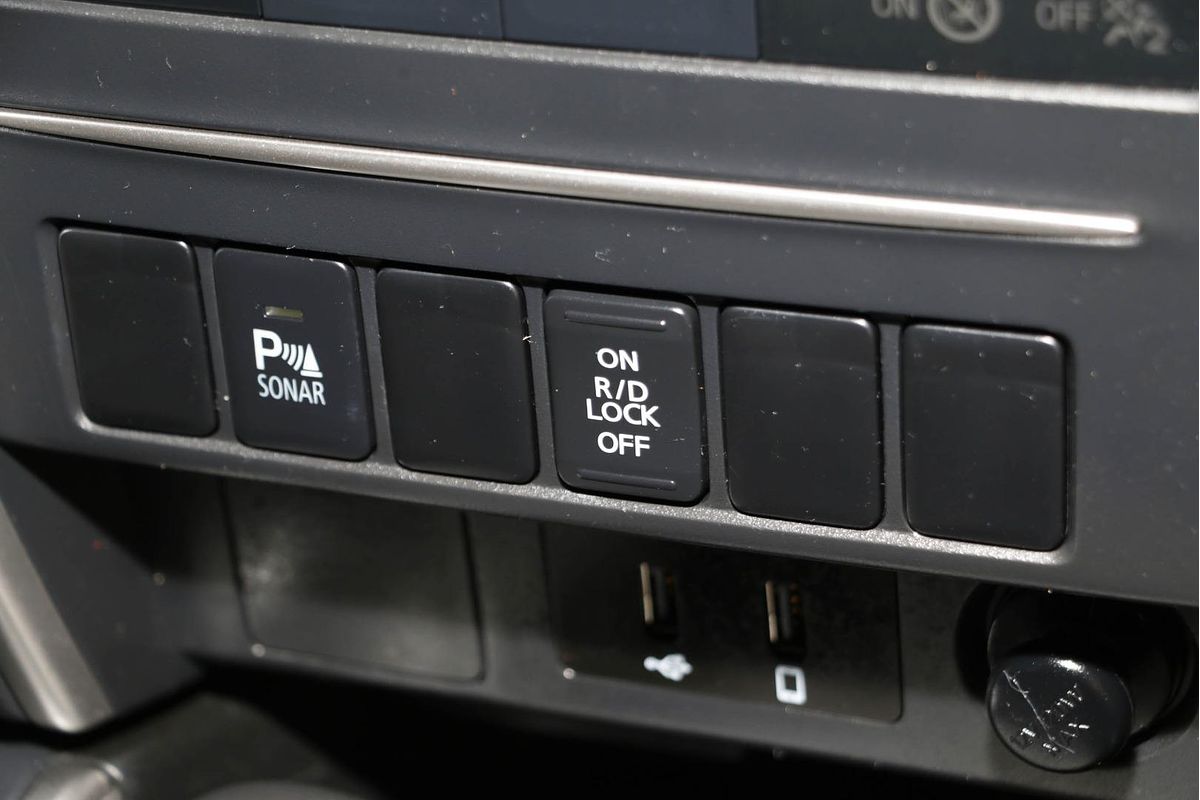 2021 Mitsubishi Triton GLX+ MR 4X4