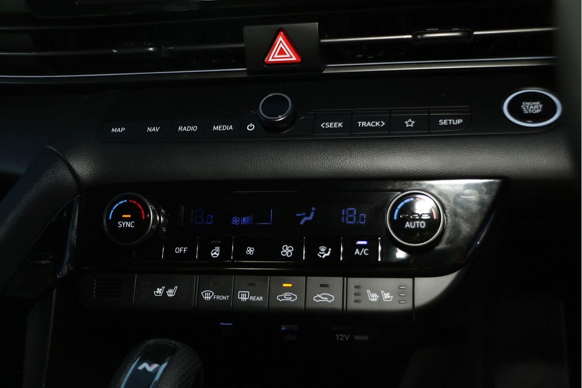 2024 Hyundai i30 Premium CN7.V2