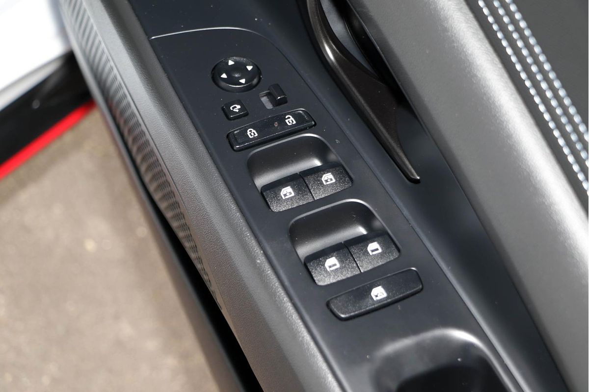 2024 Hyundai i30 Premium CN7.V2