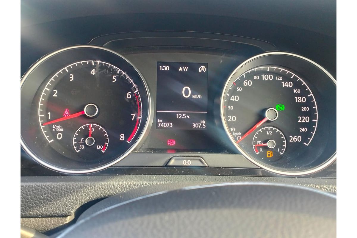 2013 Volkswagen Golf 103TSI Highline 7