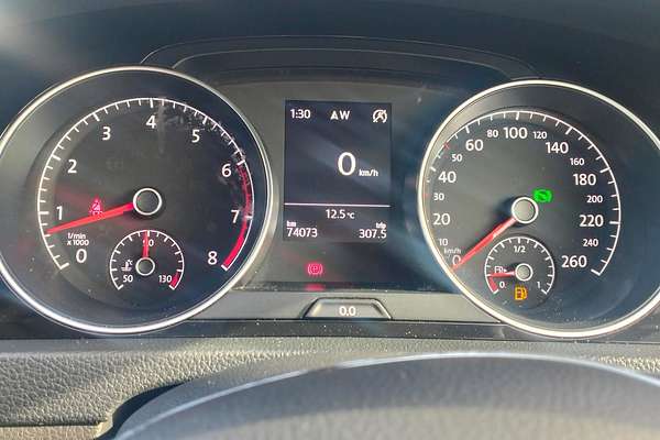 2013 Volkswagen Golf 103TSI Highline 7