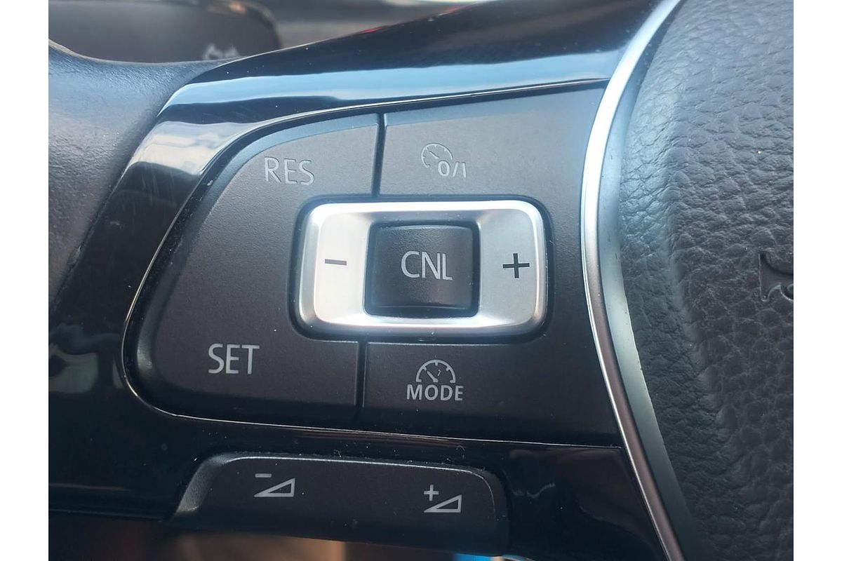 2013 Volkswagen Golf 103TSI Highline 7