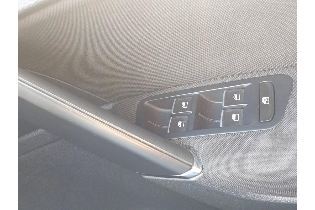 2013 Volkswagen Golf 103TSI Highline 7