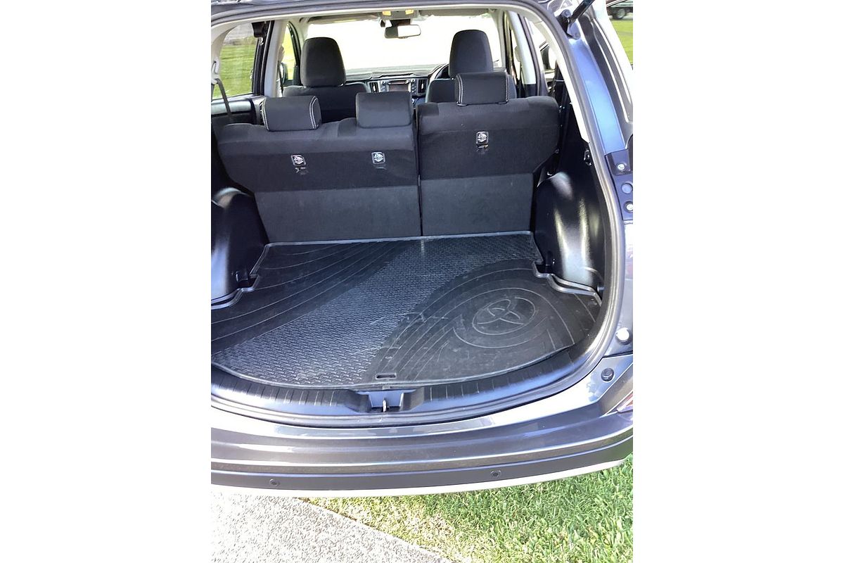 2018 Toyota RAV4 GXL ASA44R
