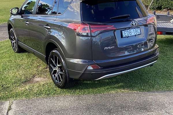 2018 Toyota RAV4 GXL ASA44R