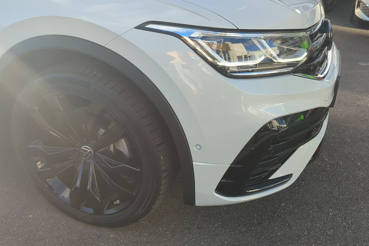 2024 Volkswagen Tiguan Wolfsburg Edition Allspace 5N