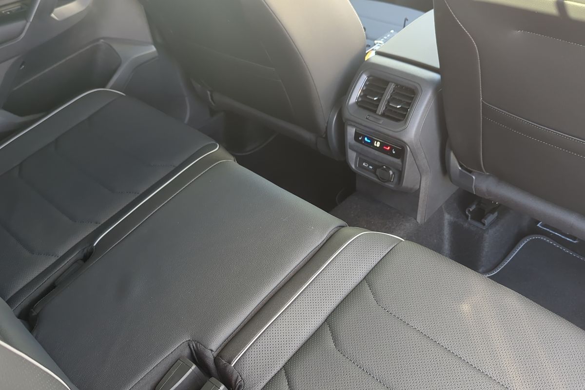 2024 Volkswagen Tiguan Wolfsburg Edition Allspace 5N