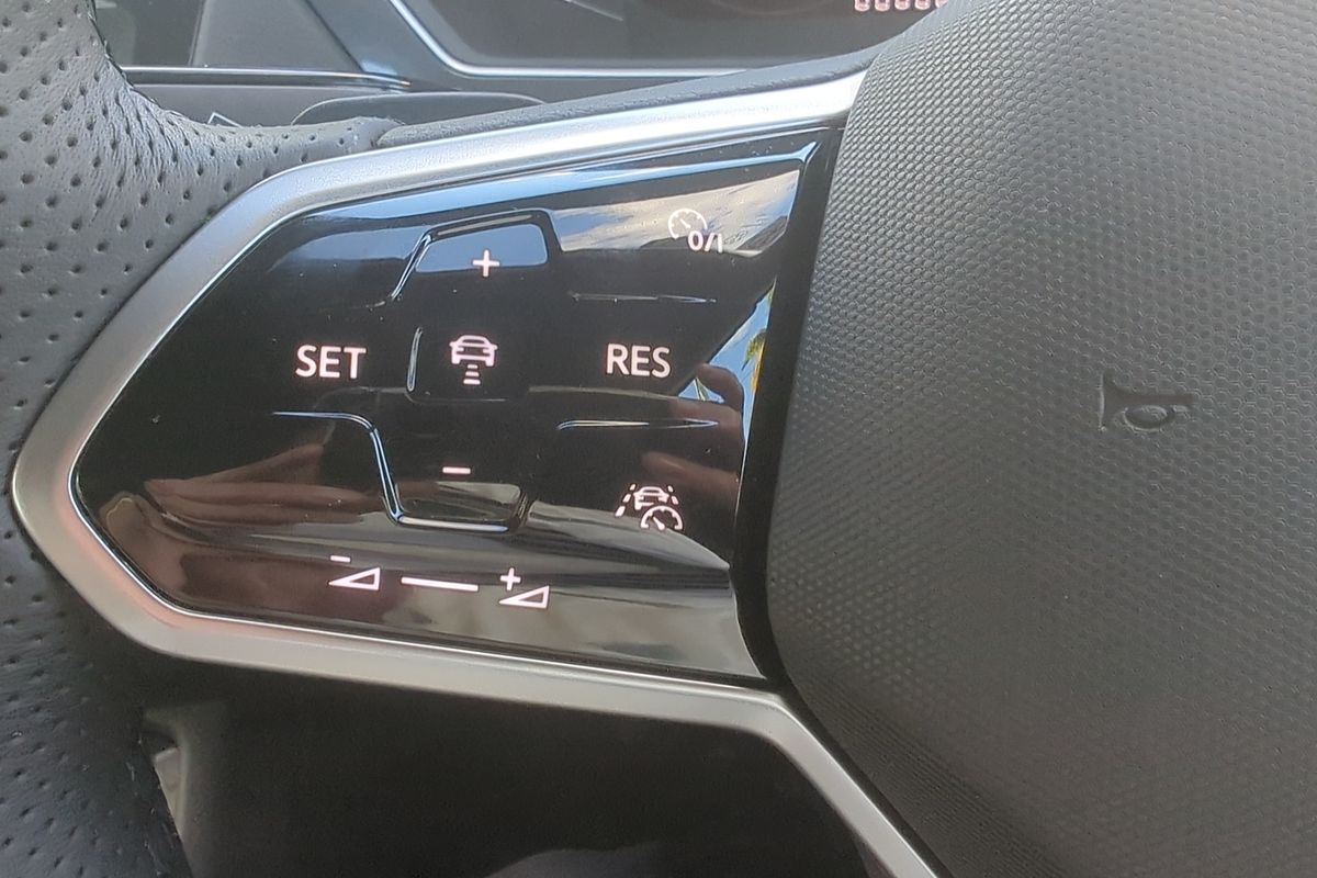 2024 Volkswagen Tiguan Wolfsburg Edition Allspace 5N
