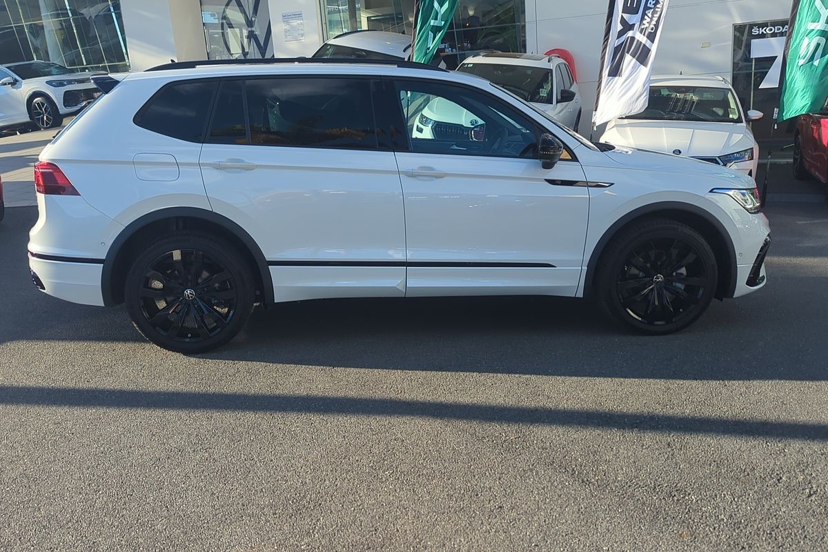 2024 Volkswagen Tiguan Wolfsburg Edition Allspace 5N