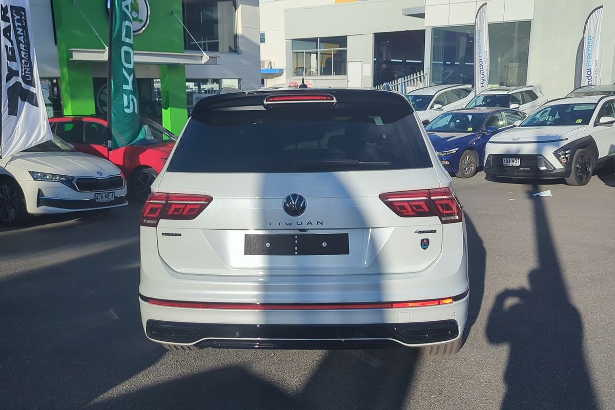 2024 Volkswagen Tiguan Wolfsburg Edition Allspace 5N