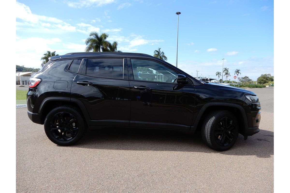 2023 Jeep Compass Night Eagle M6