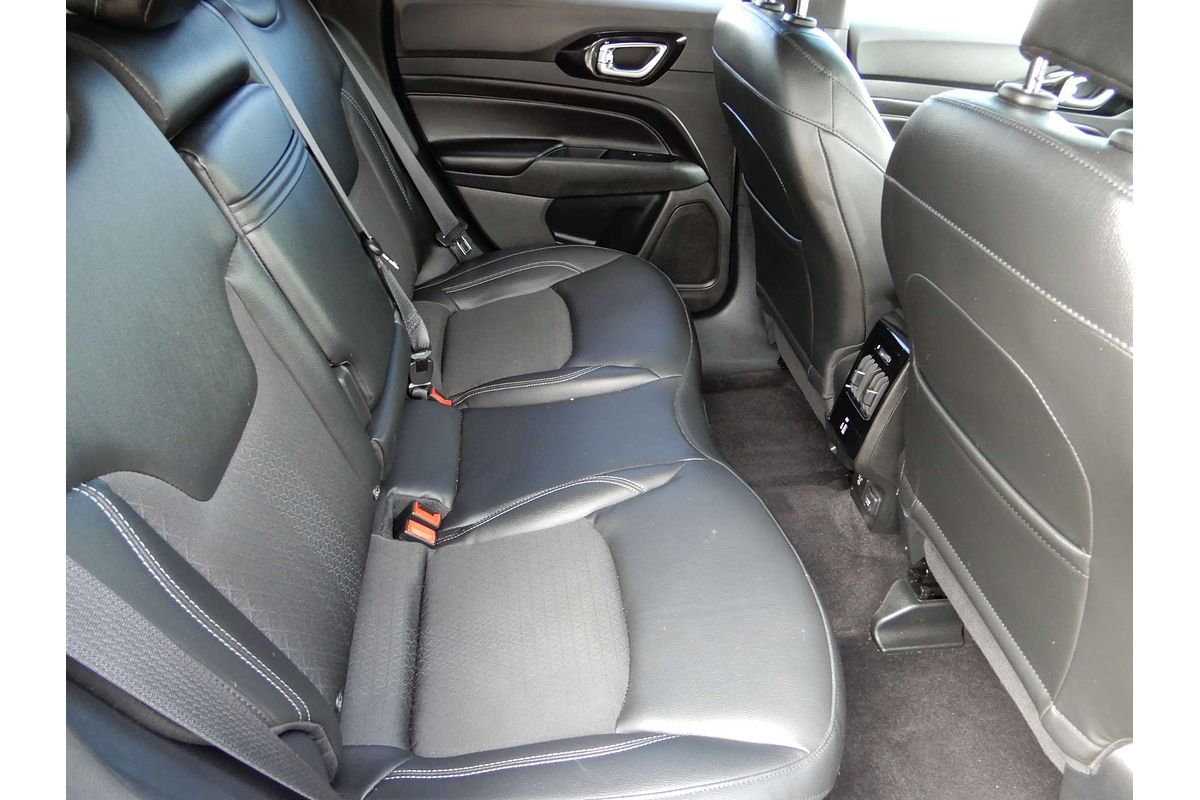 2023 Jeep Compass Night Eagle M6