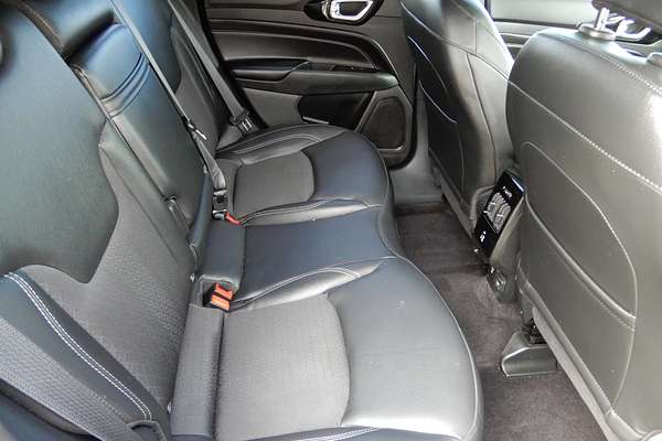 2023 Jeep Compass Night Eagle M6