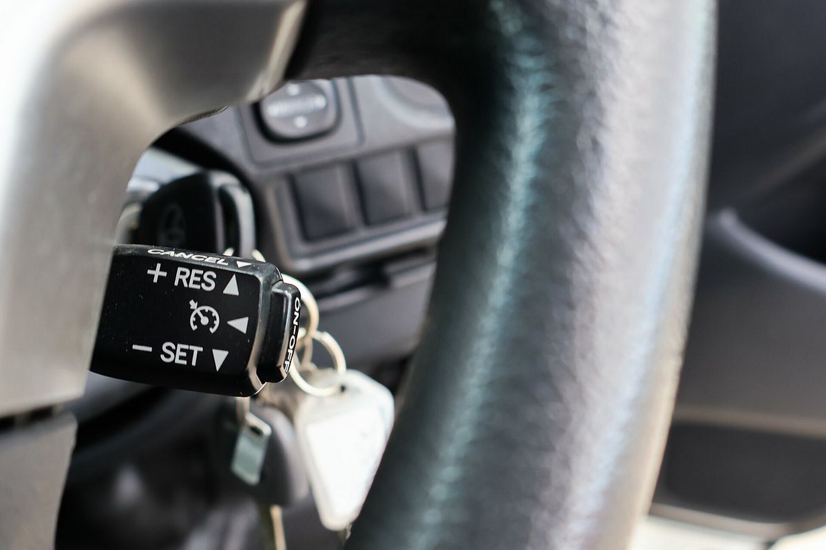 2018 Toyota Hiace Commuter TRH223R