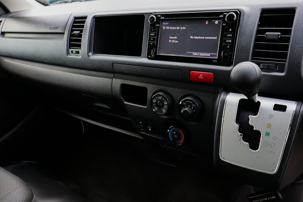 2018 Toyota Hiace Commuter TRH223R