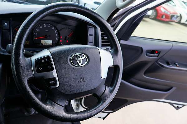 2018 Toyota Hiace Commuter TRH223R
