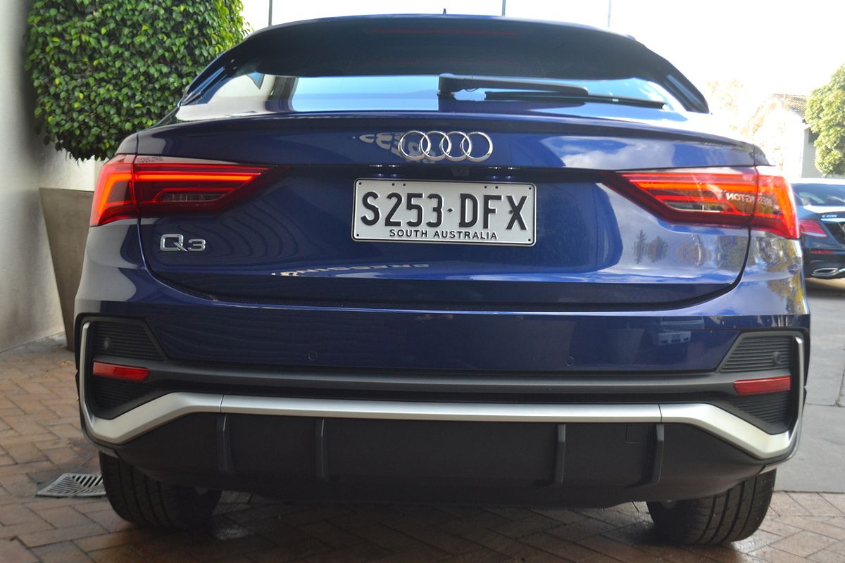 2023 Audi Q3 35 TFSI S line F3